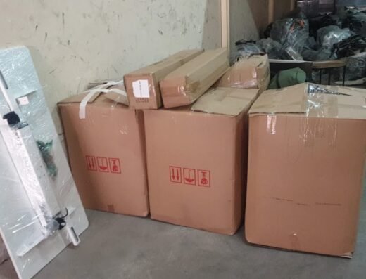 Movers and packers