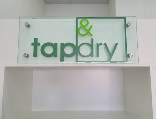 Tap & Dry Laundry
