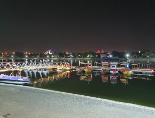 Al Barsha Pond Park Jogging Trail