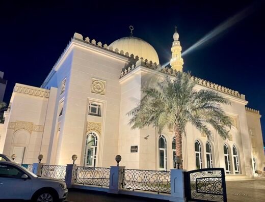 Al Barsha Mosque فاطمہ عبداللہ محمد رشیدمسجد